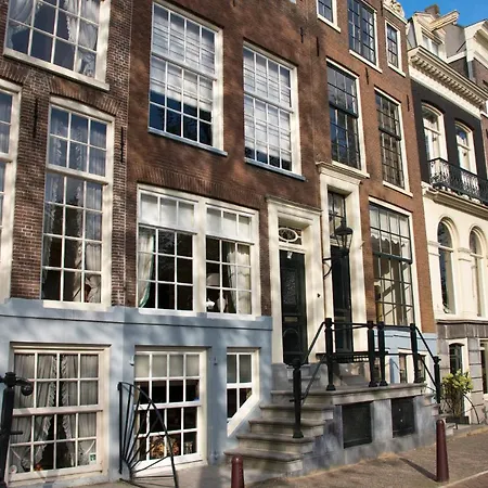 Hotel The Crown