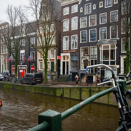 The Crown Отель