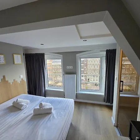 The Crown Отель