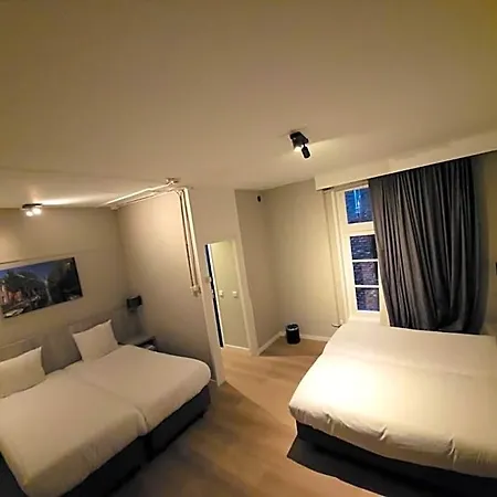 Hotel The Crown *