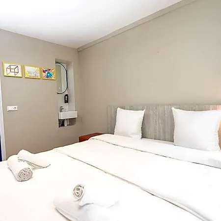 Hotel The Crown *
