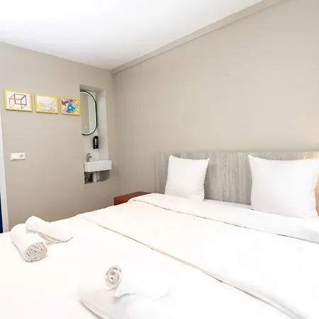 The Crown * Amesterdão